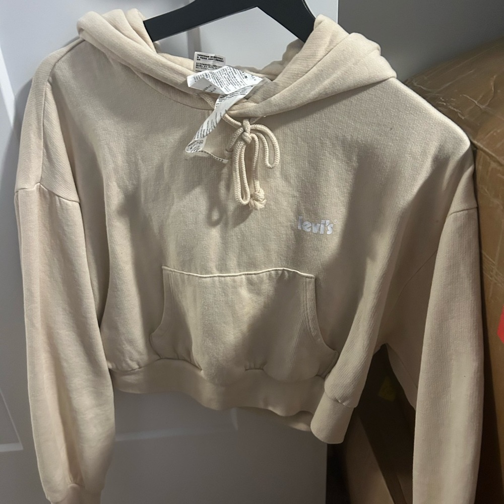 Levi’s cropped sweater